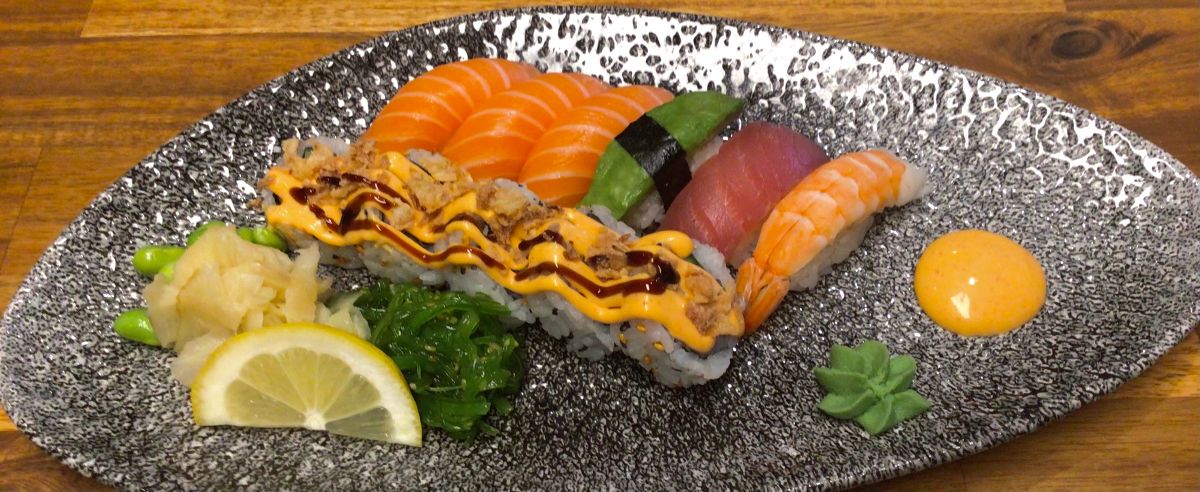 11 bitar; 5 tempura & 6 nigiri 🍣